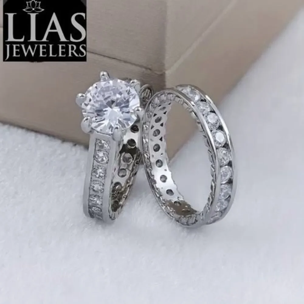 Brand New 18k White Gold Wedding Ring Set
